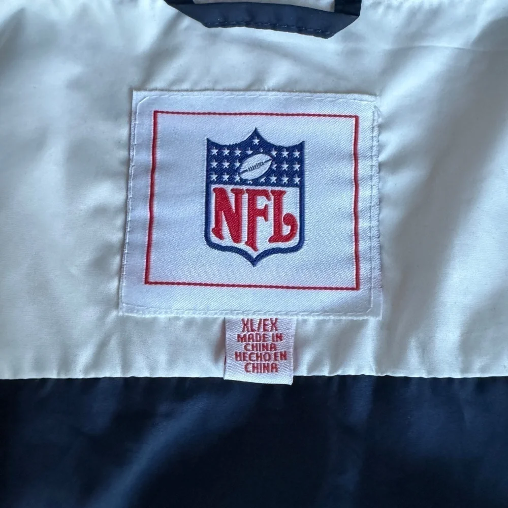 Los Angeles Chargers NFL Windbreaker Jacket Men’s XL Blue Colorblock Full Zip